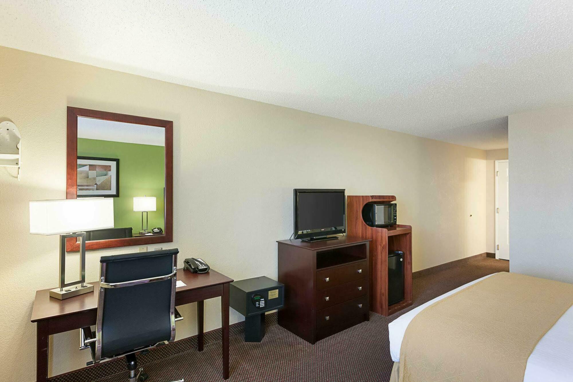 Best Western Childress West Hotel Экстерьер фото
